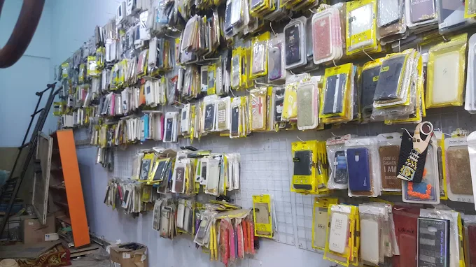 Supreme Mobile Market - Saddar Mobile Market